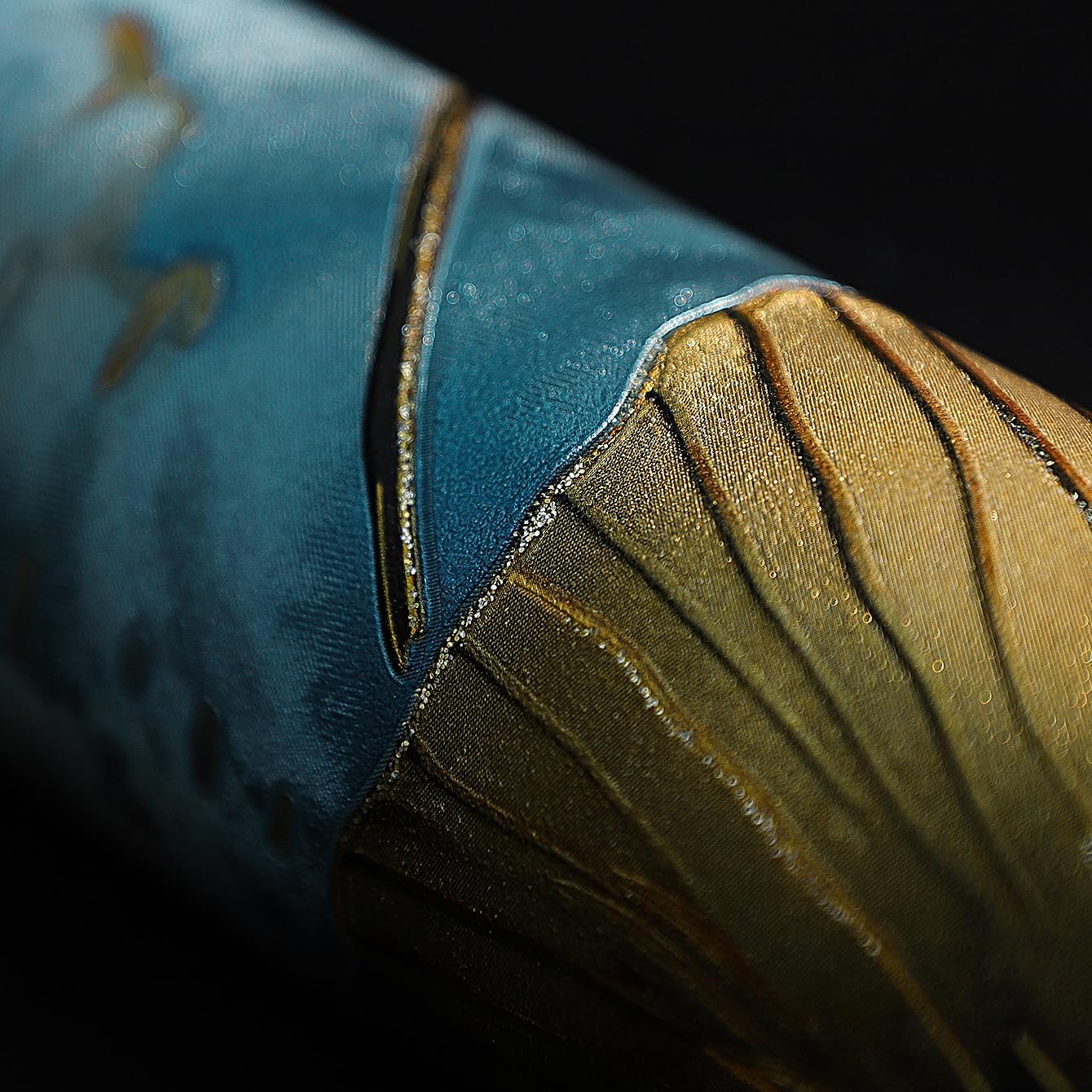 3D Embossed Ginkgo Leaf Peel and Stick Wallpaper 20.8in x 393.7in Thick Vinyl Self Adhesive Contact Paper Removable Textured Wallpaper for Bedroom Accent Wall Cabinet Vanity (Blue-Gold Shimmer)